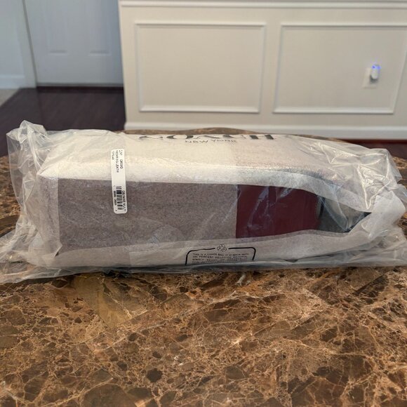 NWT Coach Wine Carrier In Signature Calf and Smooth Leather (Gunmetal/Wine) - Picture 2 of 9